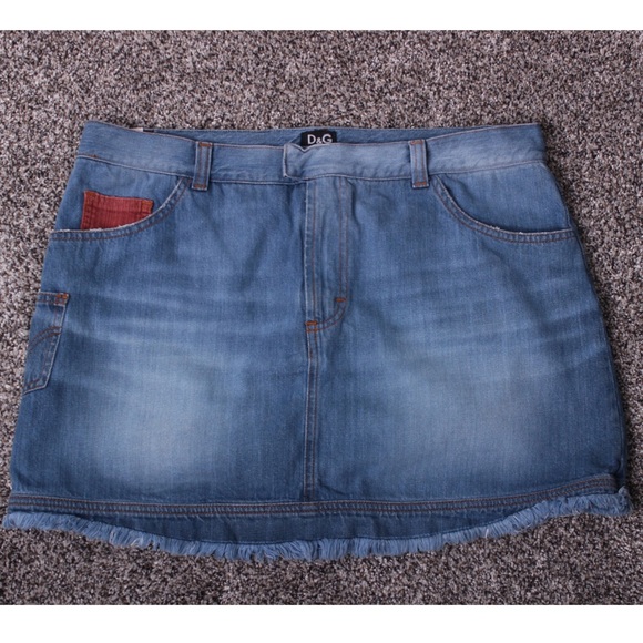 D & G by Dolce and Gabbana, Jean Skirt - Picture 2 of 8